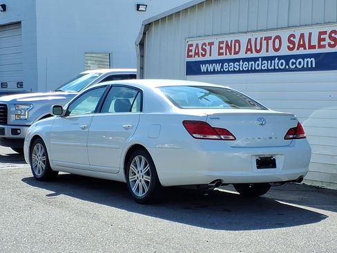 Used 2007 Toyota Avalon Limited FWD image 3