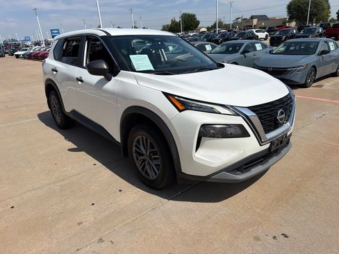 Used 2023 Nissan Rogue S AWD/4WD image 7