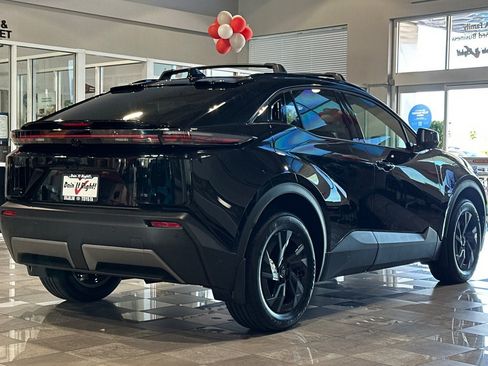 New 2026 Toyota C-HR AWD/4WD image 4