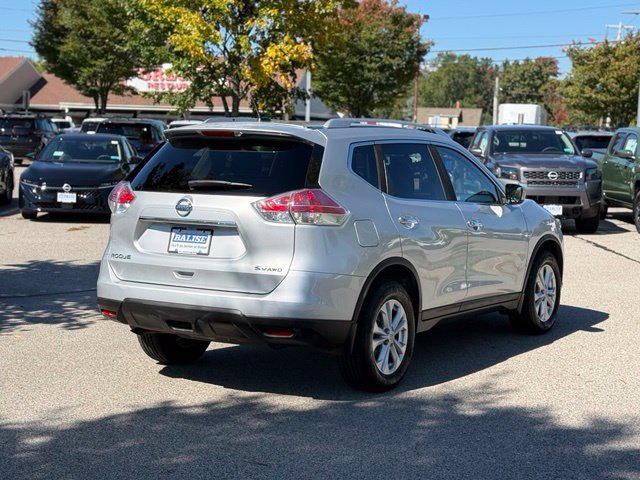Used 2016 Nissan Rogue SV AWD/4WD image 8