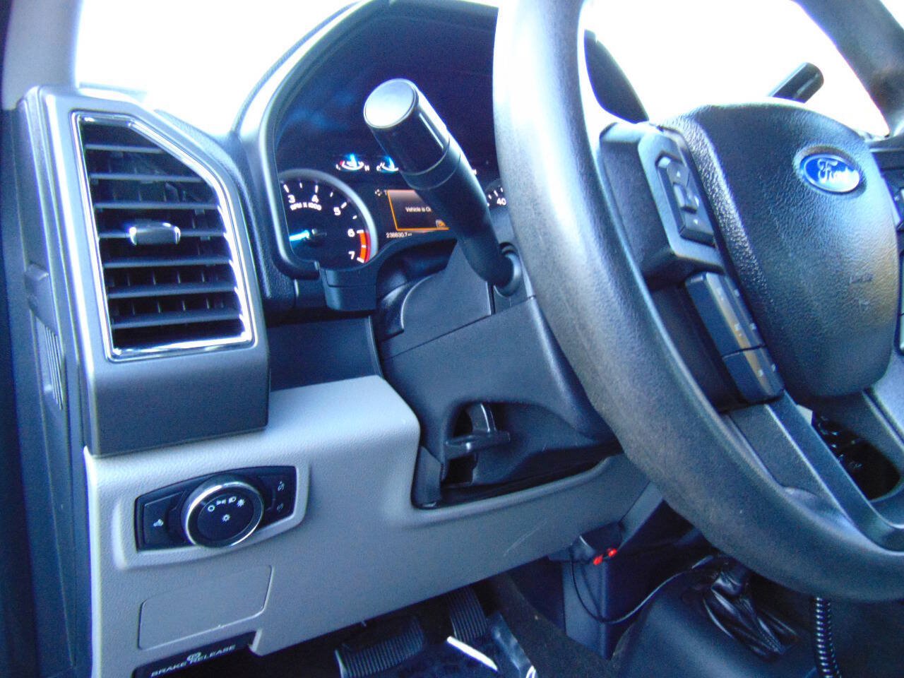 Used 2017 Ford F250 XLT AWD/4WD image 18