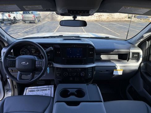 New 2026 Ford F550 4x4 Crew Cab image 10