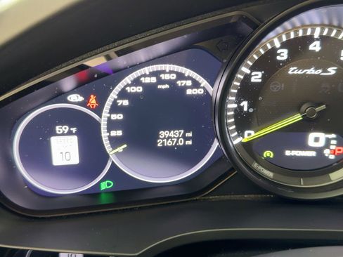 Certified 2022 Porsche Cayenne Turbo S image 21