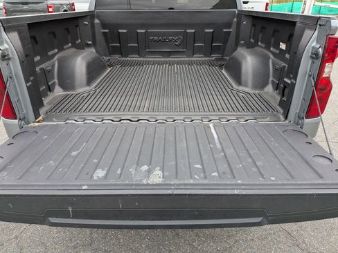 Used 2025 Chevrolet Silverado 1500 LT RWD image 33