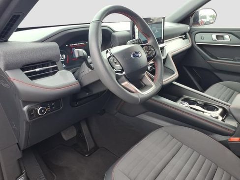 Used 2026 Ford Explorer ST-Line w/ ST-Line Street Pack RWD image 19