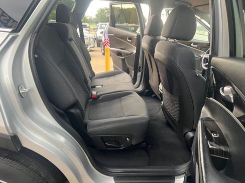 Used 2020 Kia Sorento L FWD image 14