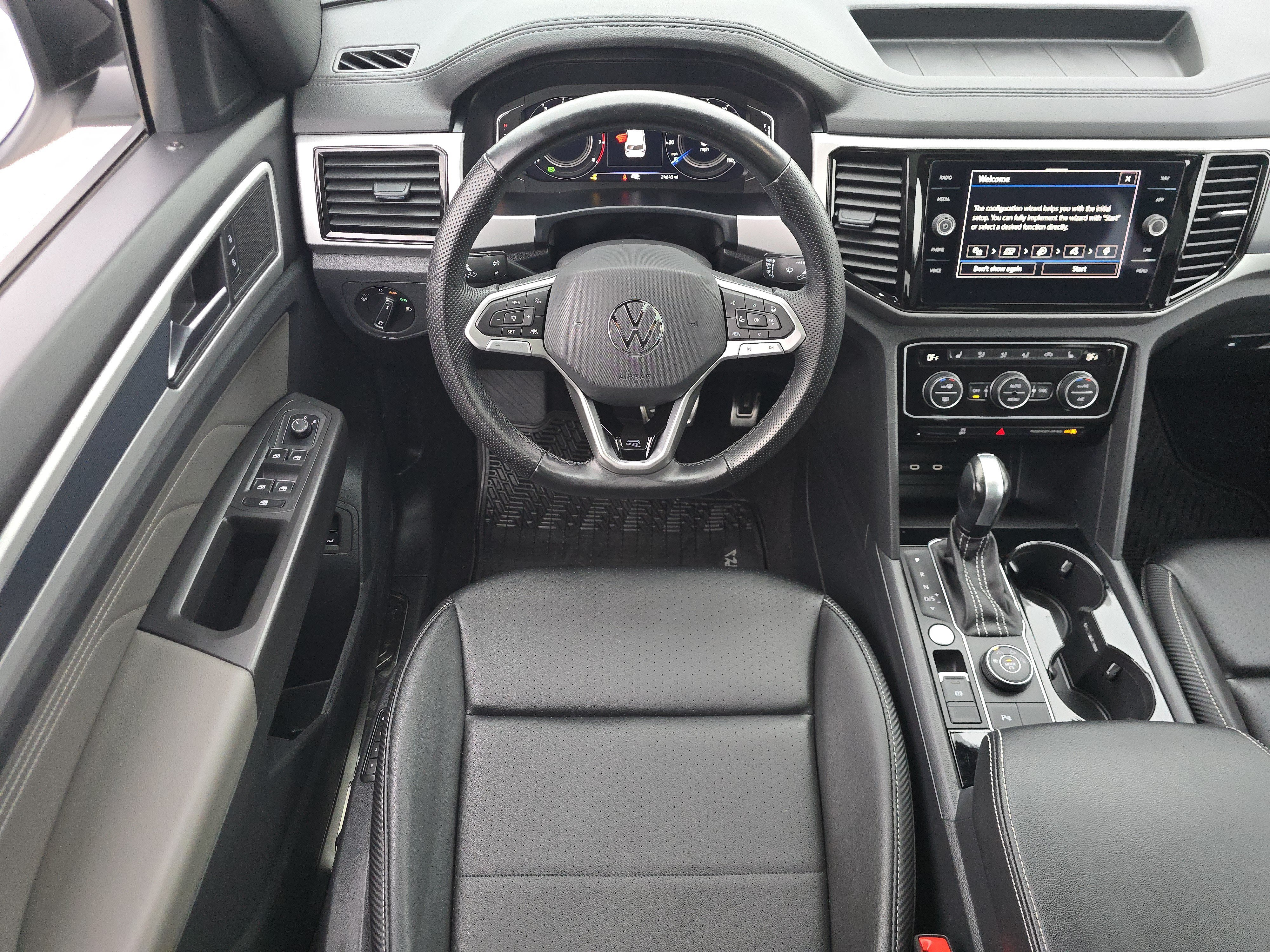 Certified 2023 Volkswagen Atlas Cross Sport SEL R-Line AWD/4WD image 23