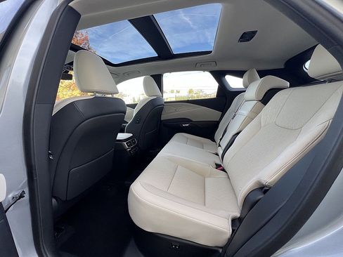 Certified 2025 Lexus RX 450h AWD w/ Luxury Package image 13