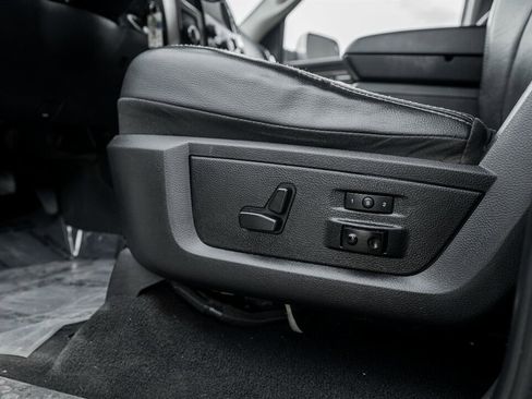 Used 2018 RAM 3500 Laramie w/ Cold Weather Group AWD/4WD image 25