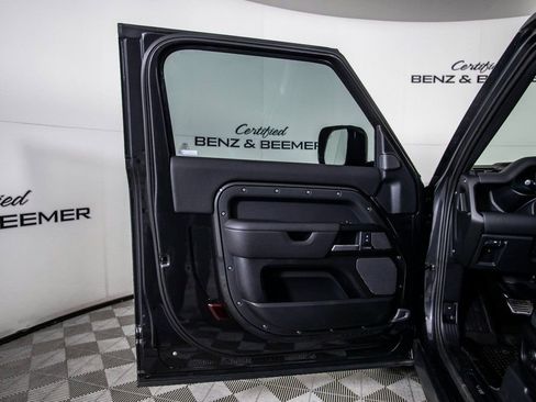 Used 2024 Land Rover Defender 90 Carpathian Edition image 18