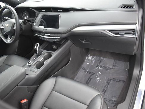 Certified 2023 Cadillac XT4 Premium Luxury w/ Technology Package AWD/4WD image 35