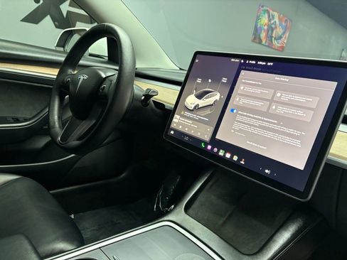 Used 2023 Tesla Model 3 Standard Range RWD image 41