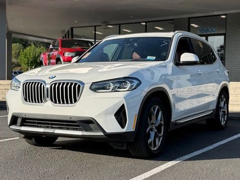 Used 2022 BMW X3 xDrive30i w/ Convenience Package AWD/4WD image 2