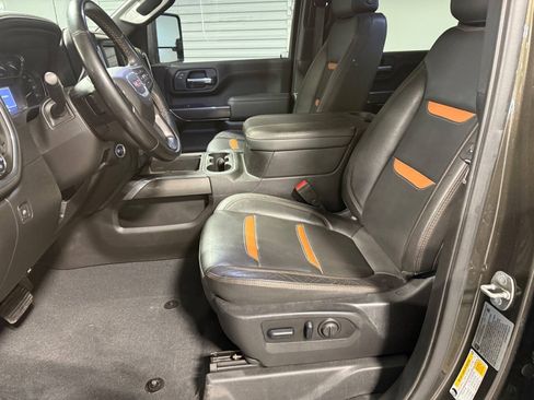 Used 2023 GMC Sierra 2500 AT4 w/ Gooseneck/5TH Wheel Package AWD/4WD image 5