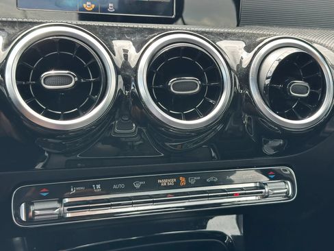 Used 2019 Mercedes-Benz A 220 image 31