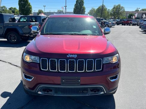Used 2017 Jeep Grand Cherokee Limited AWD/4WD image 4