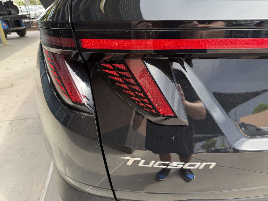 Used 2025 Hyundai Tucson SEL FWD image 14