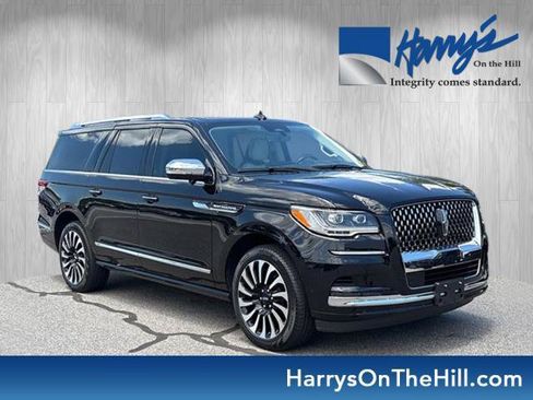 Used 2023 Lincoln Navigator L Black Label AWD/4WD image 1