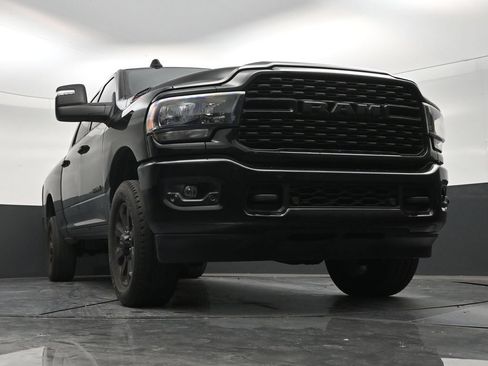 Used 2024 RAM 2500 Big Horn w/ Night Edition AWD/4WD image 25