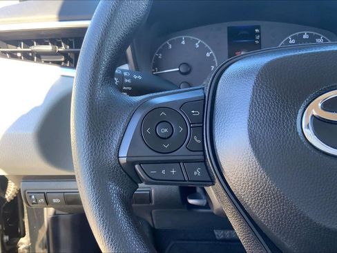 Certified 2025 Toyota Corolla LE image 22