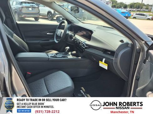 Certified 2026 Nissan Sentra SV w/ SV Convenience Package FWD image 19