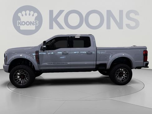 Used 2026 Ford F250 Lariat w/ Black Appearance Package AWD/4WD image 2