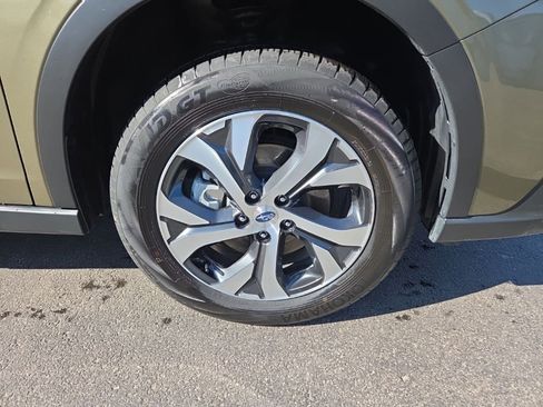 Used 2022 Subaru Outback Limited image 12