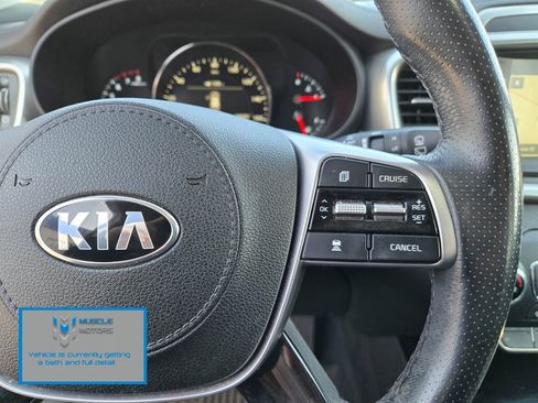 Used 2020 Kia Sorento SX image 13