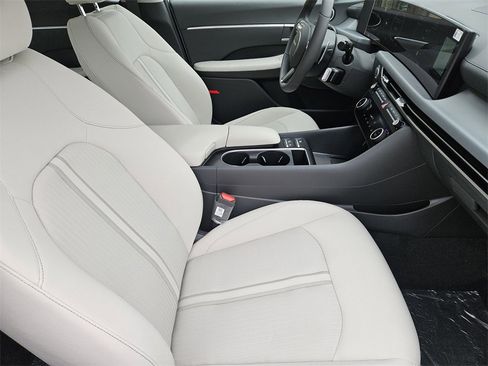 Used 2025 Hyundai Sonata SEL image 10