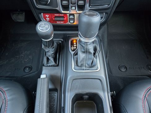 New 2026 Jeep Gladiator Rubicon image 13