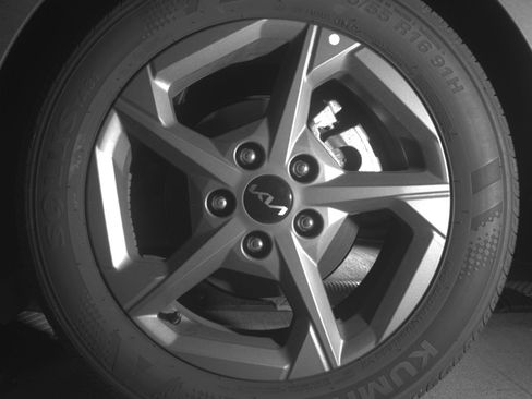 Used 2025 Kia K4 FWD image 14