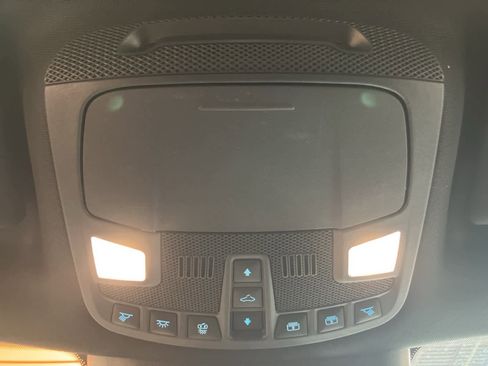 Used 2024 Ford Expedition Platinum image 31