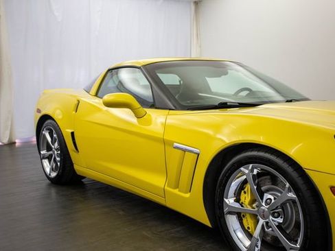 Used 2012 Chevrolet Corvette Grand Sport w/ 3LT Preferred Equipment Group image 28