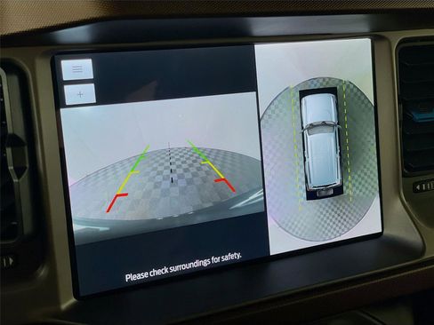 Used 2023 Ford Bronco Outer Banks image 18