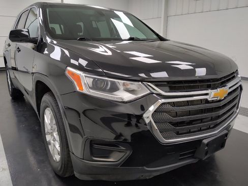 Used 2020 Chevrolet Traverse LS FWD image 14