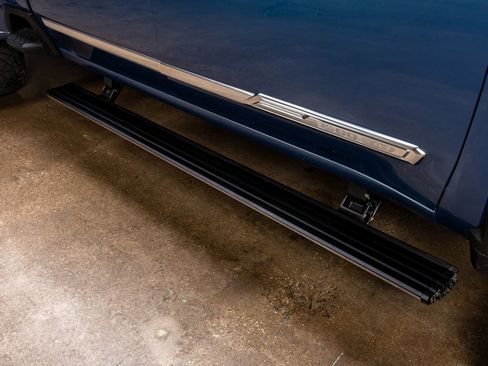 Used 2024 Chevrolet Silverado 3500 High Country w/ High Country Premium Package image 13