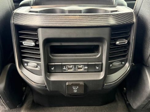 Used 2020 RAM 1500 Limited w/ Black Appearance Package AWD/4WD image 35