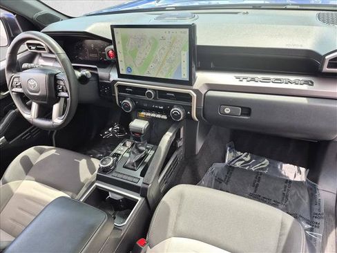 Used 2025 Toyota Tacoma TRD Sport w/ TRD Sport Upgrade Package AWD/4WD image 22