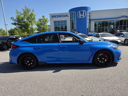 Used 2024 Honda Civic Type R image 7