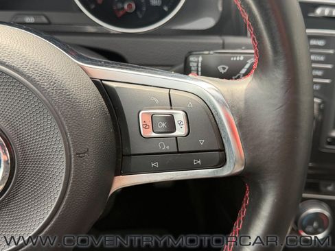 Used 2017 Volkswagen GTI SE FWD image 35