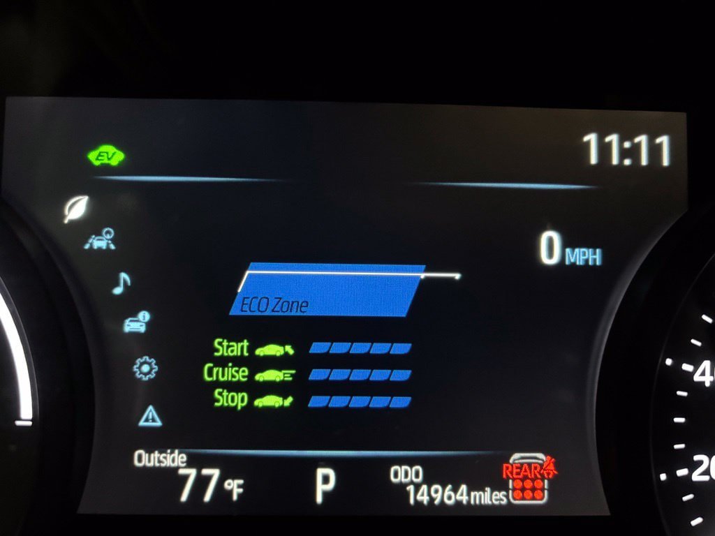 Used 2026 Toyota Sienna LE FWD image 24
