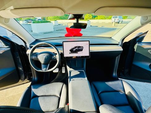 Used 2023 Tesla Model Y Performance AWD/4WD image 19