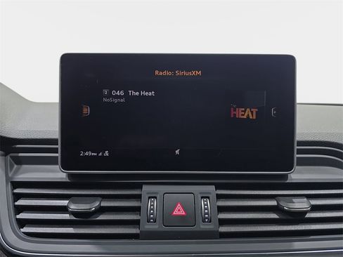 Used 2018 Audi Q5 Prestige w/ Prestige Package image 24