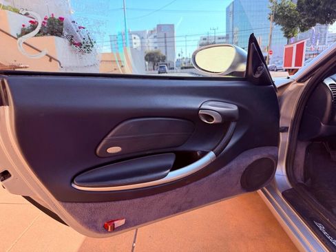 Used 2002 Porsche Boxster S image 38