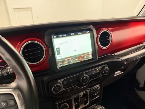 Used 2022 Jeep Wrangler Unlimited Rubicon w/ Cold Weather Group AWD/4WD image 80
