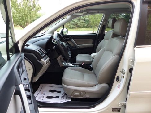 Used 2016 Subaru Forester 2.5i Limited AWD/4WD image 22