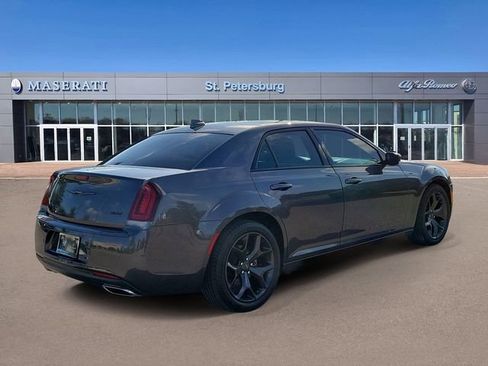 Used 2023 Chrysler 300 S RWD image 4