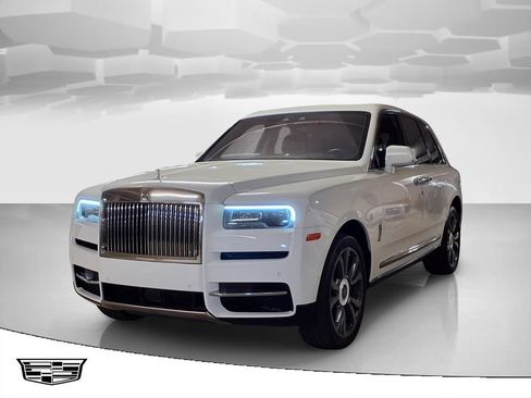 Used 2023 Rolls-Royce Cullinan AWD/4WD image 1