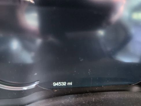 Used 2019 Cadillac Escalade Luxury image 11