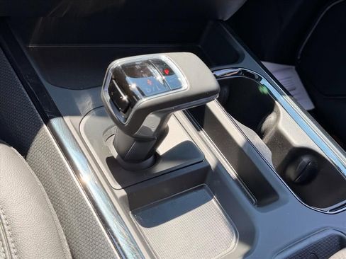 Used 2025 Chevrolet Silverado 1500 ZR2 w/ Technology Package AWD/4WD image 24